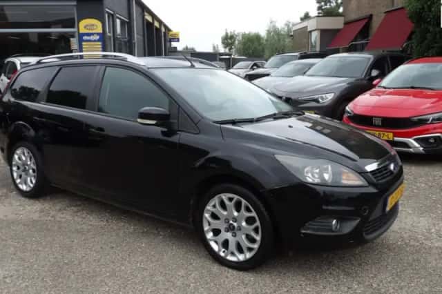 Ford Focus (2009) thumbnail 1