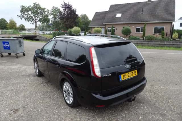 Ford Focus (2009) thumbnail 6