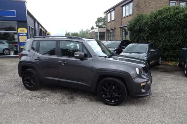 Jeep Renegade (2020) thumbnail 3