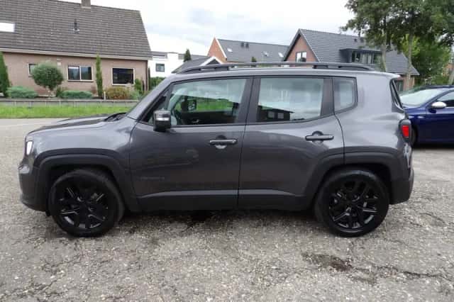 Jeep Renegade (2020) thumbnail 6