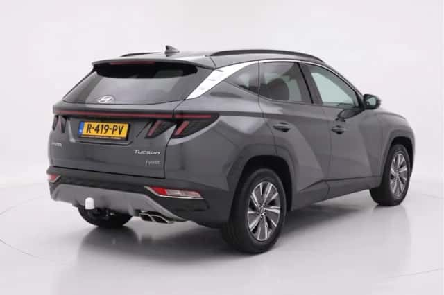 Hyundai Tucson (2022) thumbnail 3