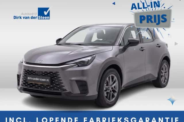 Lexus LBX (2026) thumbnail 2