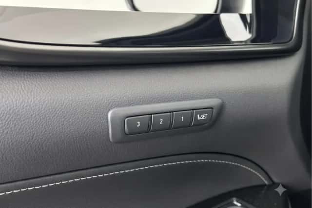 Lexus NX (2025) thumbnail 6