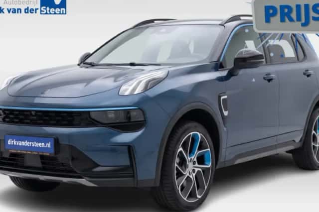Lynk & Co 01 (2025) thumbnail 1