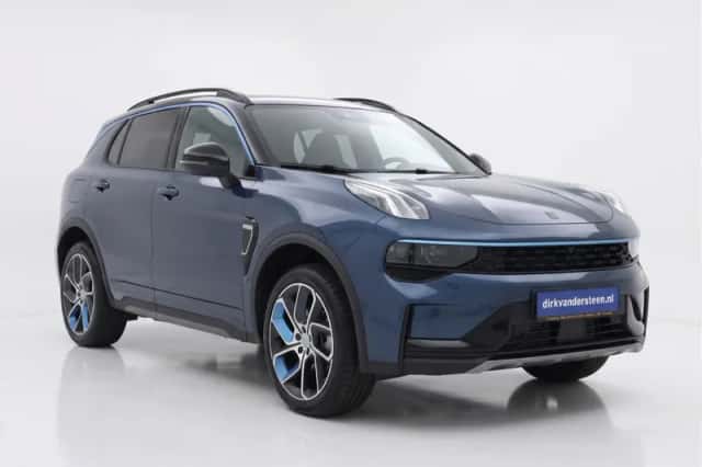 Lynk & Co 01 (2023) thumbnail 3