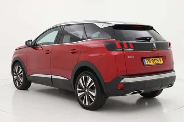 Peugeot 3008 (2018) thumbnail 5