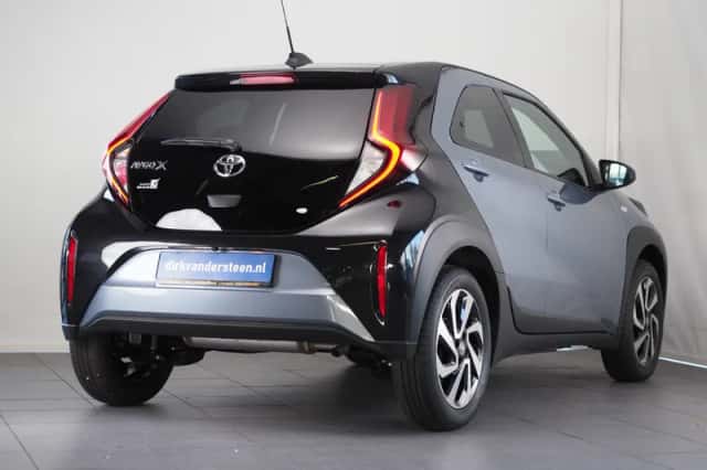 Toyota Aygo (2024) thumbnail 3