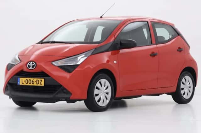 Toyota Aygo (2021) thumbnail 6