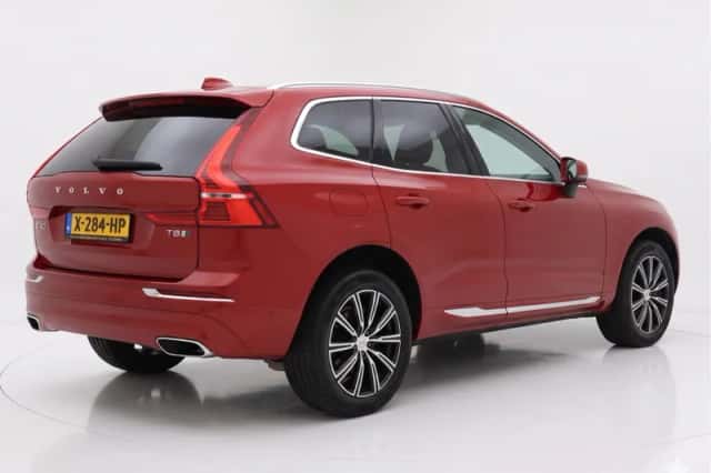 Volvo XC60 (2019) thumbnail 2