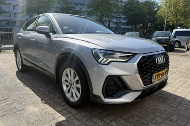 Audi Q3 (2021) thumbnail 3