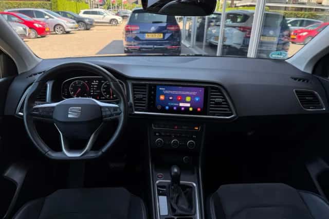 SEAT Ateca (2023) thumbnail 2