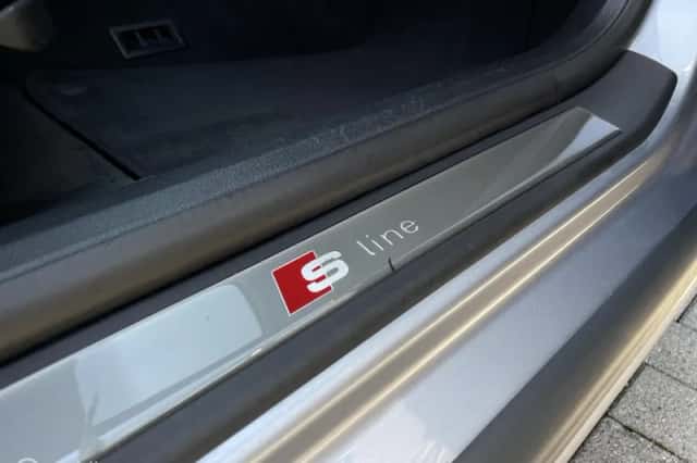 Audi A4 (2003) thumbnail 4