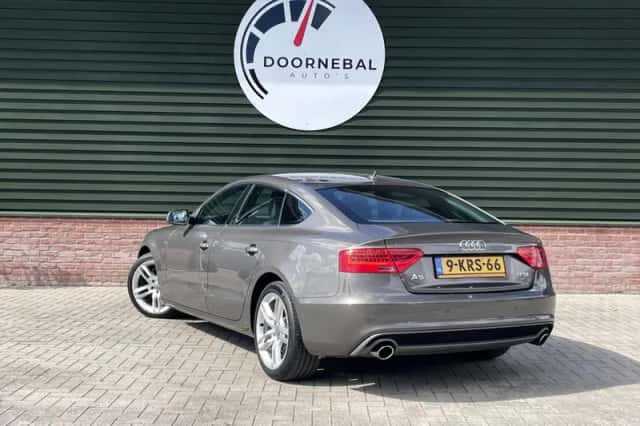 Audi A5 (2013) thumbnail 6