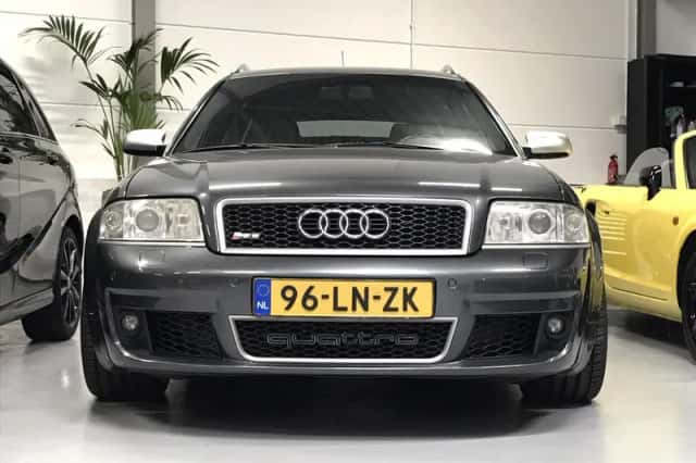 Audi RS 6 (2003) thumbnail 4