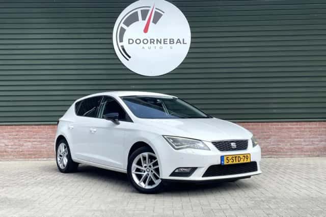 SEAT Leon (2013) thumbnail 1