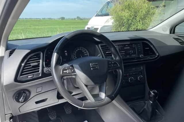 SEAT Leon (2013) thumbnail 2