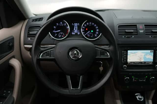 Škoda Yeti (2014) thumbnail 6