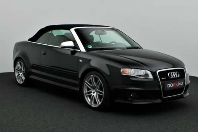 Audi RS4 (2006) thumbnail 2