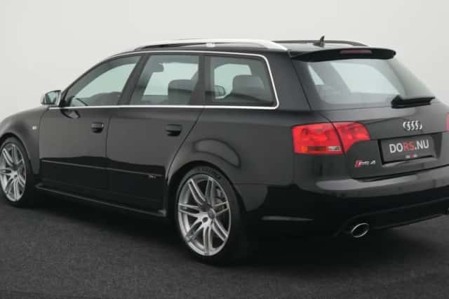 Audi RS4 (2007) thumbnail 3