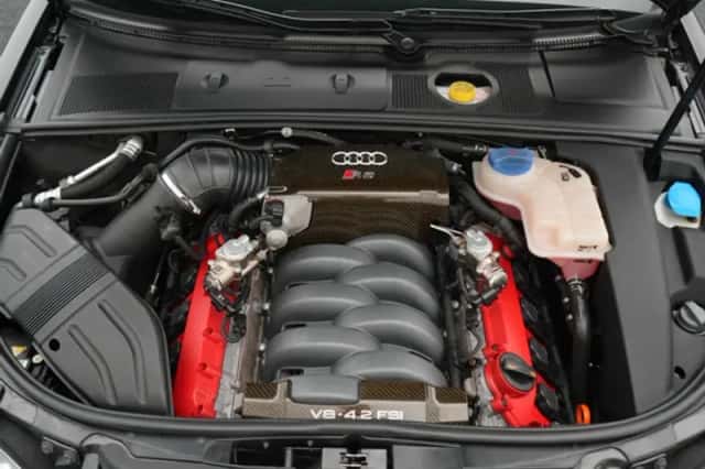 Audi RS4 (2007) thumbnail 5