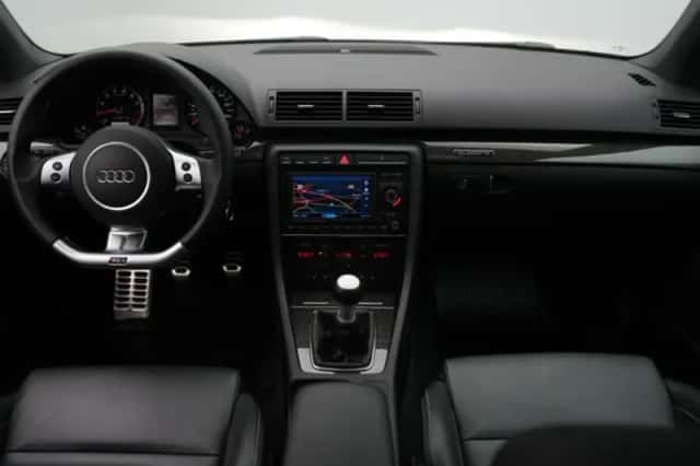 Audi RS4 (2007) thumbnail 5