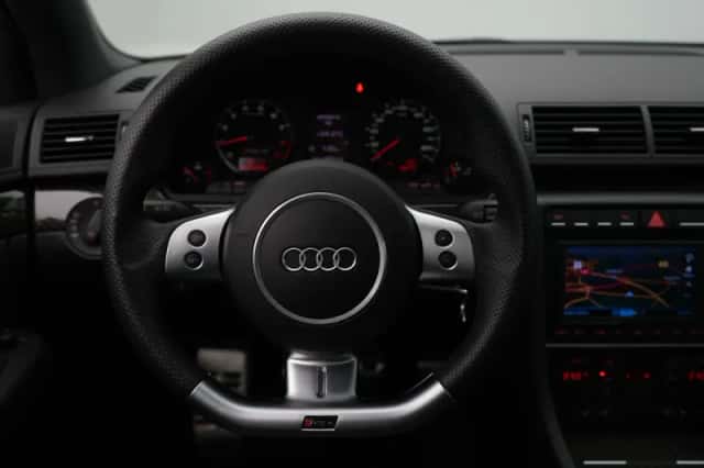 Audi RS4 (2007) thumbnail 6