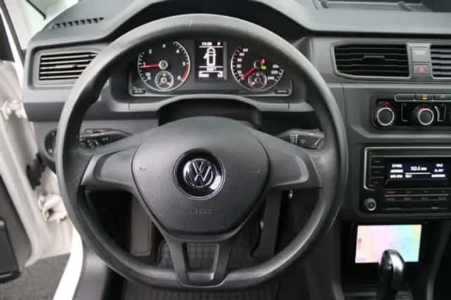Volkswagen Caddy (2016) thumbnail 6