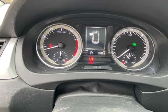 Škoda Rapid (2015) thumbnail 6
