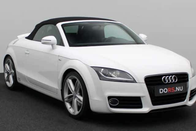 Audi TT (2011) thumbnail 3