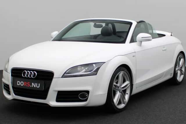 Audi TT (2011) thumbnail 5
