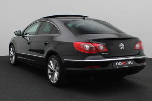 Volkswagen Passat (2009) thumbnail 3