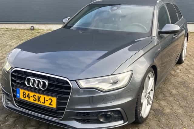 Audi A6 (2011) thumbnail 1