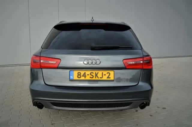 Audi A6 (2011) thumbnail 3