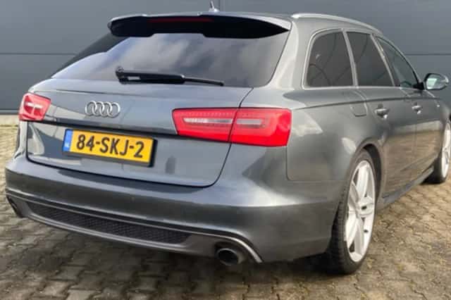 Audi A6 (2011) thumbnail 4
