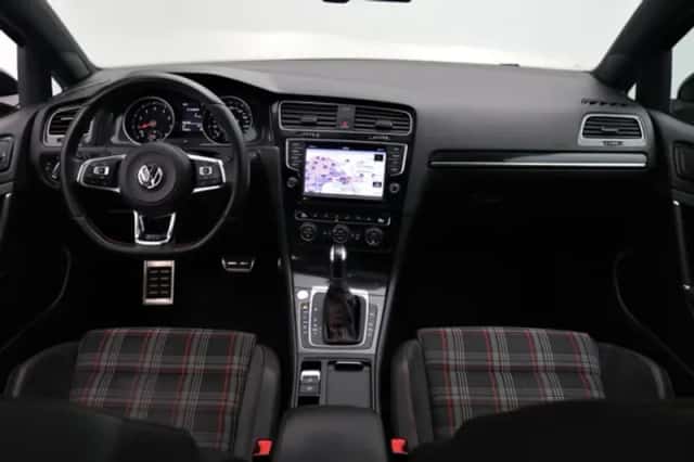 Volkswagen Golf (0) thumbnail 5