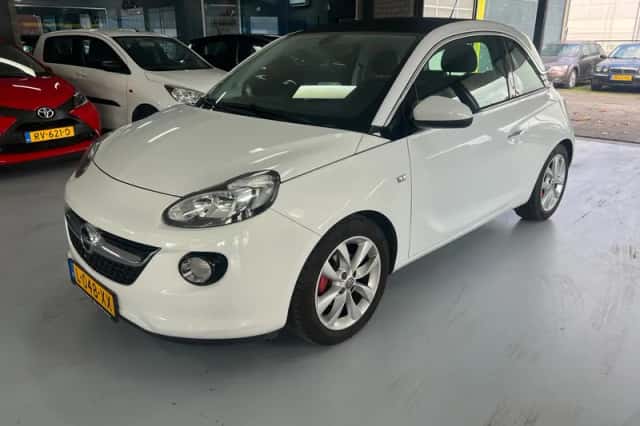 Opel Adam (2018) thumbnail 1