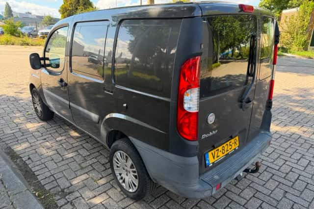 Fiat Doblò (2009) thumbnail 6