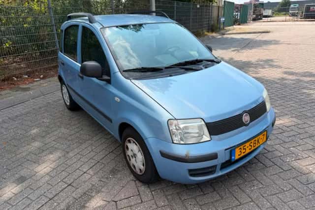 Fiat Panda (2011) thumbnail 3