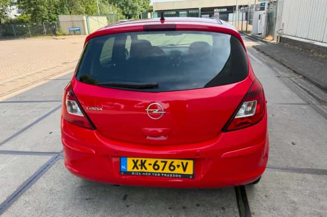 Opel Corsa (2011) thumbnail 5