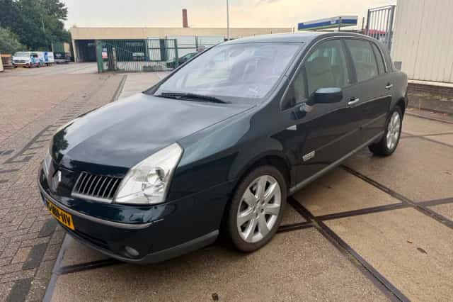 Renault Vel Satis (2003) thumbnail 1