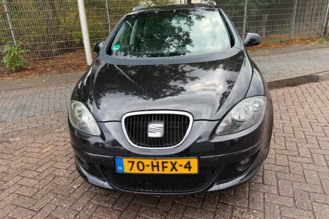 SEAT Altea XL (2008) thumbnail 2