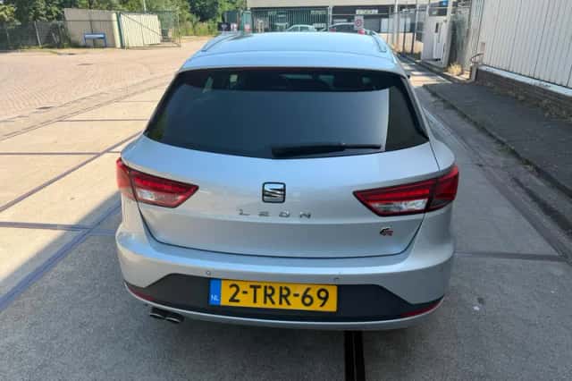 SEAT Leon (2014) thumbnail 5