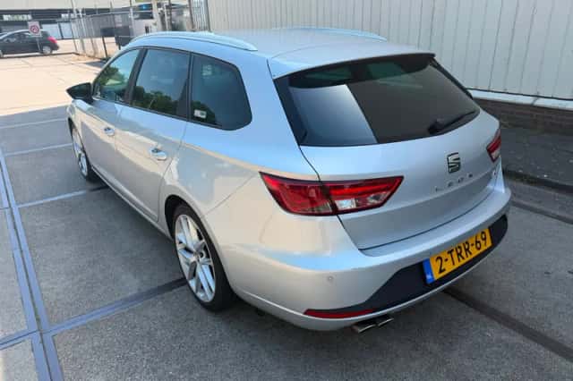 SEAT Leon (2014) thumbnail 6