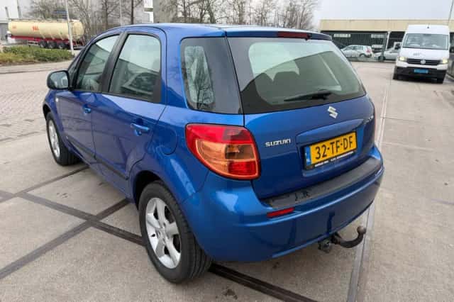 Suzuki SX4 (2006) thumbnail 6