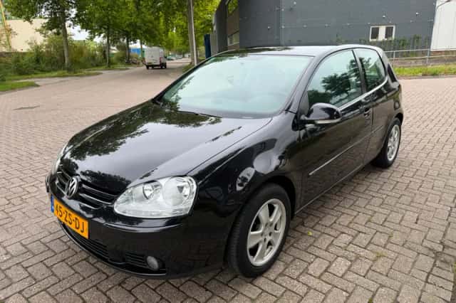 Volkswagen Golf (2008) thumbnail 1