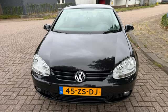 Volkswagen Golf (2008) thumbnail 2