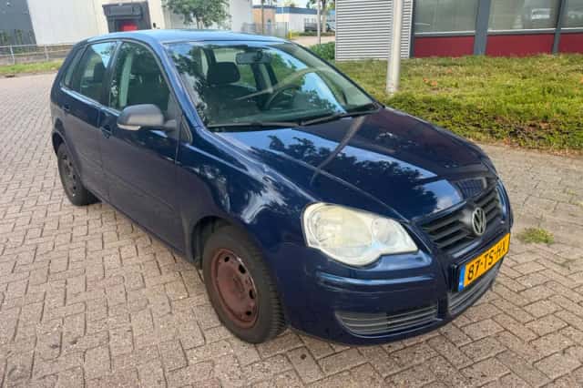 Volkswagen Polo (2007) thumbnail 3