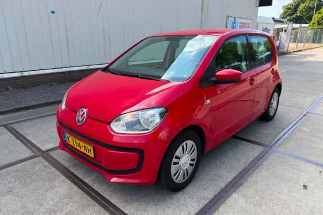 Volkswagen Up! (2015) thumbnail 1