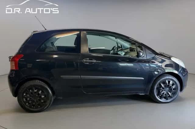Toyota Yaris (2007) thumbnail 4