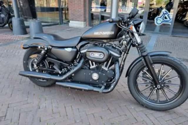 HARLEY DAVIDSON Sportster (2010) thumbnail 1